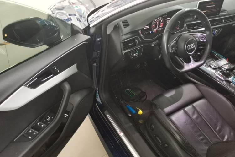Used Audi A5 2017 Sportback 45 TFSI Sport Edition Driver Seat