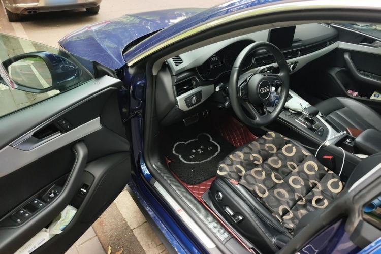 Used Audi A5 2017 Sportback 40 TFSI Fashion Model Driver Seat