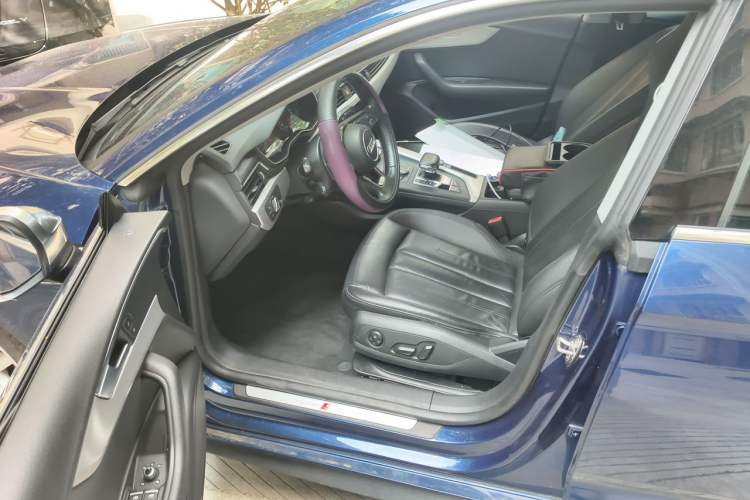 Used Audi A5 2017 Sportback 45 TFSI Fashion Model Driver Seat