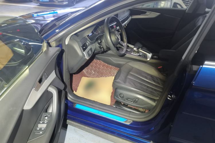 Used Audi A5 2017 Sportback 45 TFSI Fashion Model Driver Seat