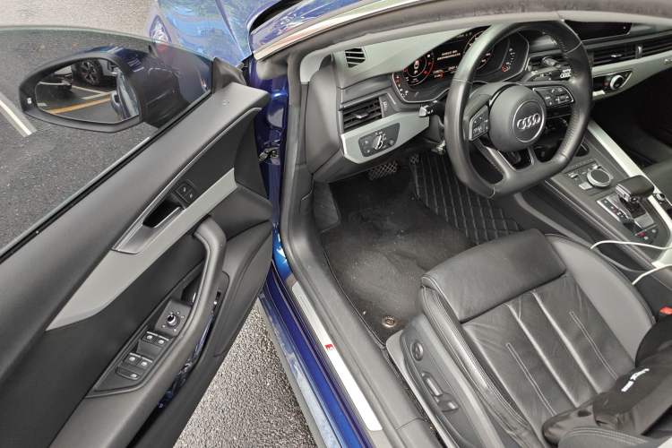 Used Audi A5 2017 Coupe 45 TFSI quattro Sport Edition Driver Seat