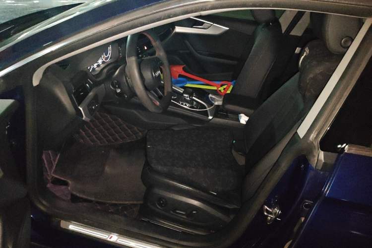 Used Audi A5 2017 Sportback 45 TFSI Sport Edition Driver Seat
