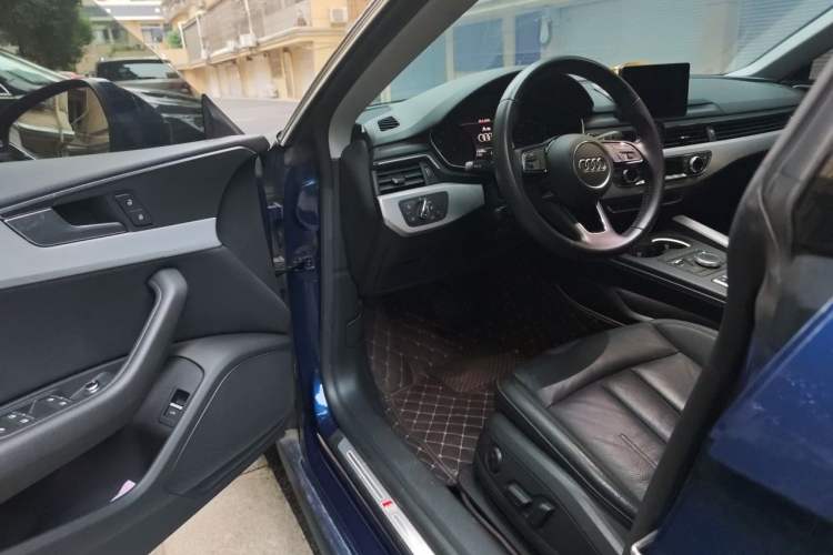 Used Audi A5 2017 Sportback 45 TFSI Sport Edition Driver Seat