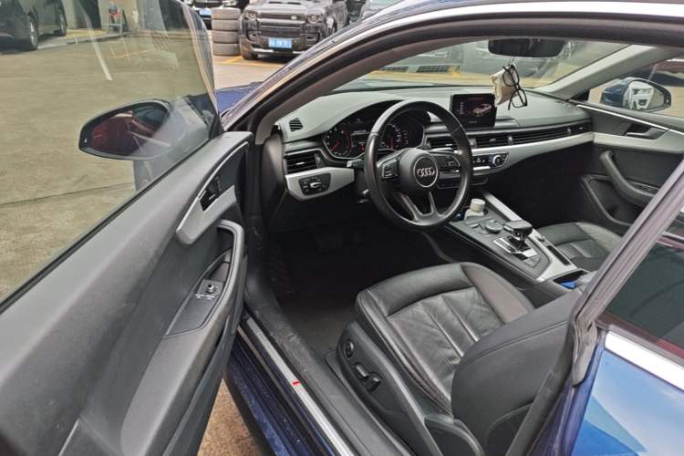 Used Audi A5 2017 Coupe 40 TFSI Fashion Model Driver Seat