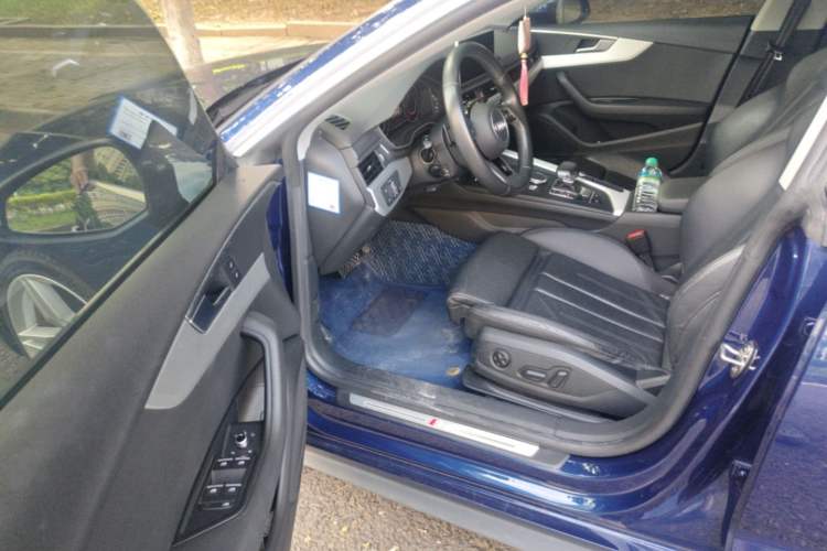 Used Audi A5 2017 Sportback 45 TFSI Sport Edition Driver Seat