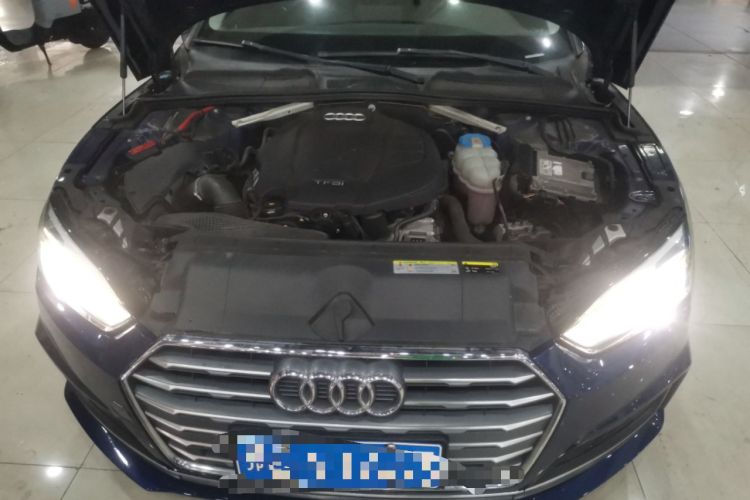 Used Audi A5 2017 Sportback 40 TFSI Fashion Model Engine Bay