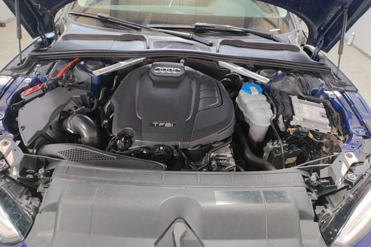 Used Audi A5 2017 Coupe 40 TFSI Fashion Model Engine Bay
