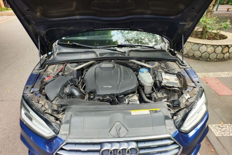 Used Audi A5 2017 Sportback 40 TFSI Fashion Model Engine Bay