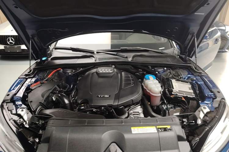 Used Audi A5 2017 Cabriolet 40 TFSI Fashion Model Engine Bay