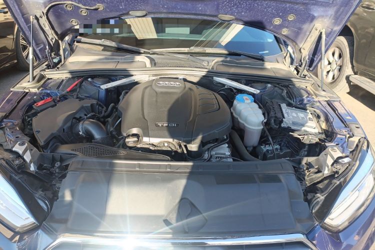 Used Audi A5 2017 Sportback 40 TFSI Fashion Model Engine Bay