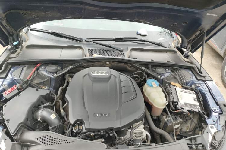 Used Audi A5 2017 Cabriolet 40 TFSI Fashion Model Engine Bay