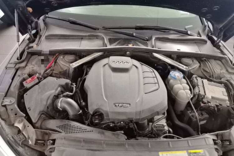 Used Audi A5 2017 Coupe 40 TFSI Fashion Model Engine Bay