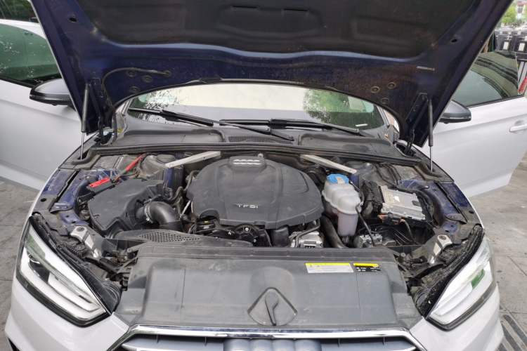 Used Audi A5 2017 Coupe 40 TFSI Fashion Model Engine Bay