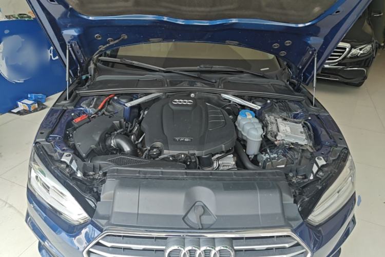 Used Audi A5 2017 Sportback 40 TFSI Fashion Model Engine Bay