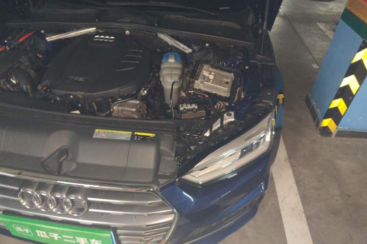 Used Audi A5 2017 Coupe 40 TFSI Fashion Model Engine Bay Left