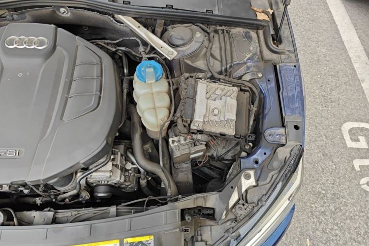 Used Audi A5 2017 Sportback 45 TFSI Fashion Model Engine Bay Left