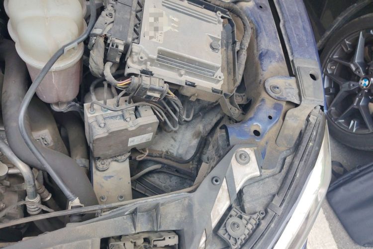 Used Audi A5 2017 Sportback 40 TFSI Fashion Model Engine Bay Left