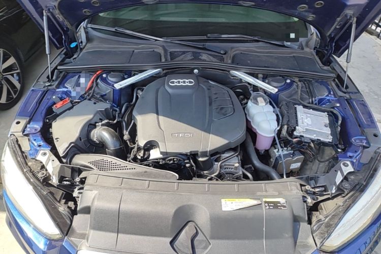 Used Audi A5 2017 Sportback 40 TFSI Fashion Model Engine Bay