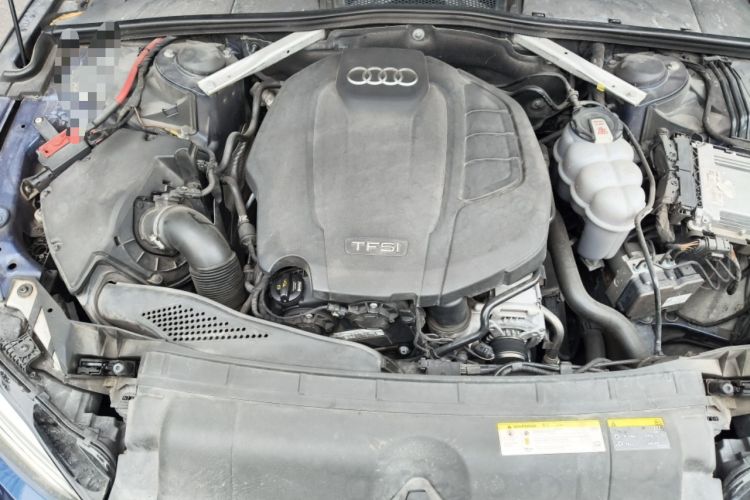 Used Audi A5 2017 Sportback 40 TFSI Fashion Model Engine Bay