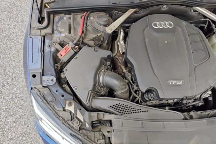 Used Audi A5 2017 Sportback 45 TFSI Fashion Model Engine Bay Right