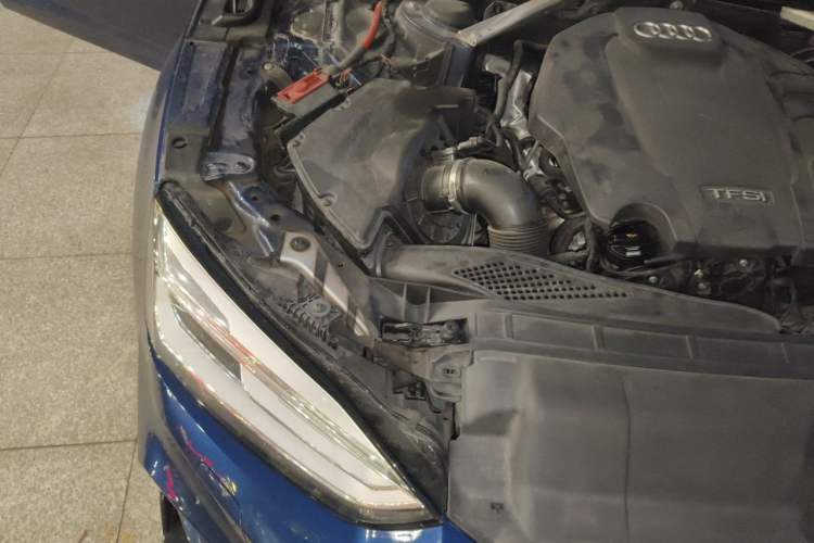 Used Audi A5 2017 Sportback 40 TFSI Fashion Model Engine Bay Right