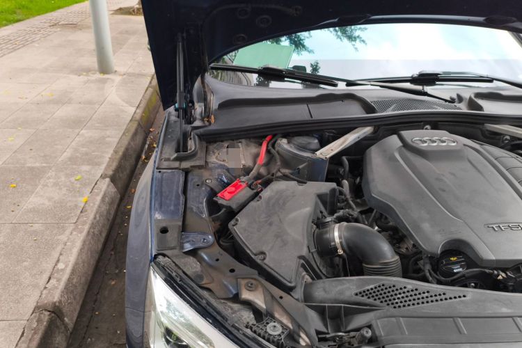 Used Audi A5 2017 Sportback 40 TFSI Fashion Model Engine Bay Right