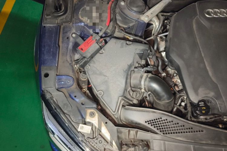 Used Audi A5 2017 Sportback 40 TFSI Fashion Model Engine Bay Right