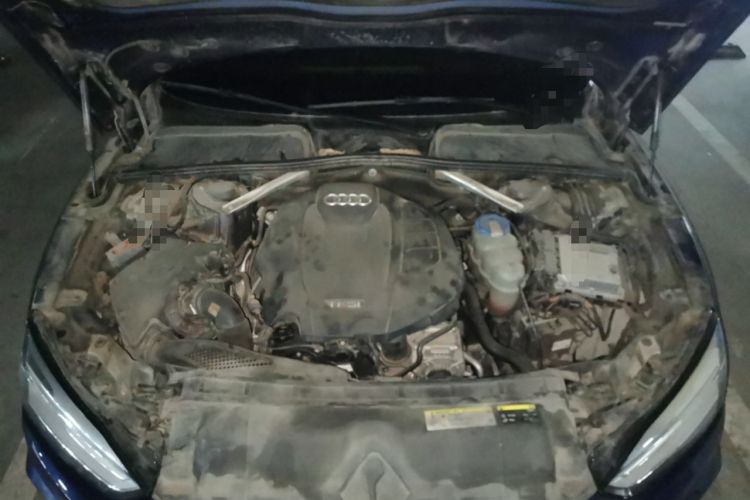 Used Audi A5 2017 Sportback 40 TFSI Fashion Model Engine Bay