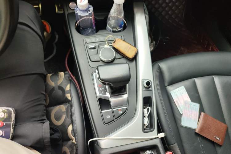Used Audi A5 2017 Sportback 40 TFSI Fashion Model Gear Lever