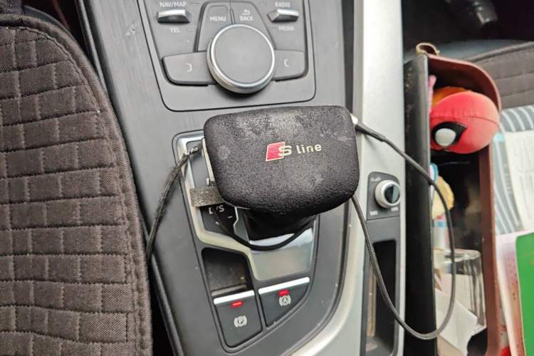 Used Audi A5 2017 Sportback 45 TFSI Fashion Model Gear Lever