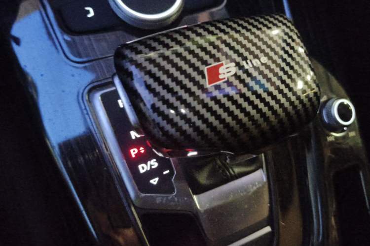 Used Audi A5 2017 Sportback 40 TFSI Fashion Model Gear Lever