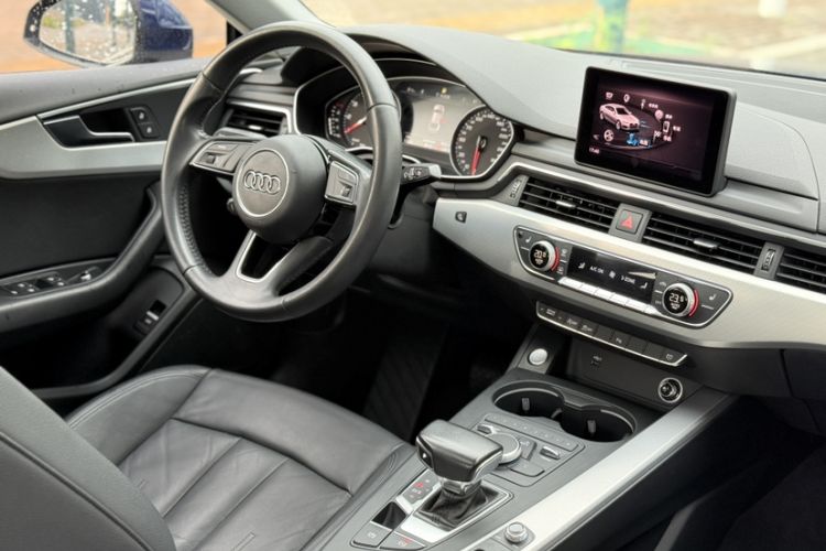 Used Audi A5 2017 Sportback 40 TFSI Fashion Model Gear Lever