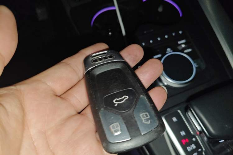 Used Audi A5 2017 Sportback 45 TFSI Sport Edition Gear Lever