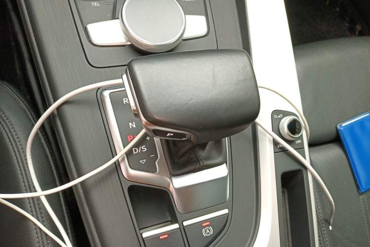 Used Audi A5 2017 Sportback 45 TFSI Sport Edition Gear Lever