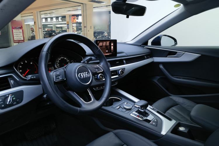 Used Audi A5 2017 Sportback 40 TFSI Fashion Model Interior 4