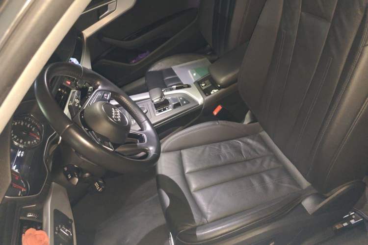 Used Audi A5 2017 Coupe 40 TFSI Fashion Model Left Front Seat