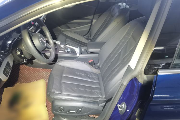 Used Audi A5 2017 Sportback 45 TFSI Fashion Model Left Front Seat