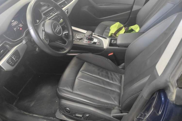 Used Audi A5 2017 Sportback 40 TFSI Fashion Model Left Front Seat