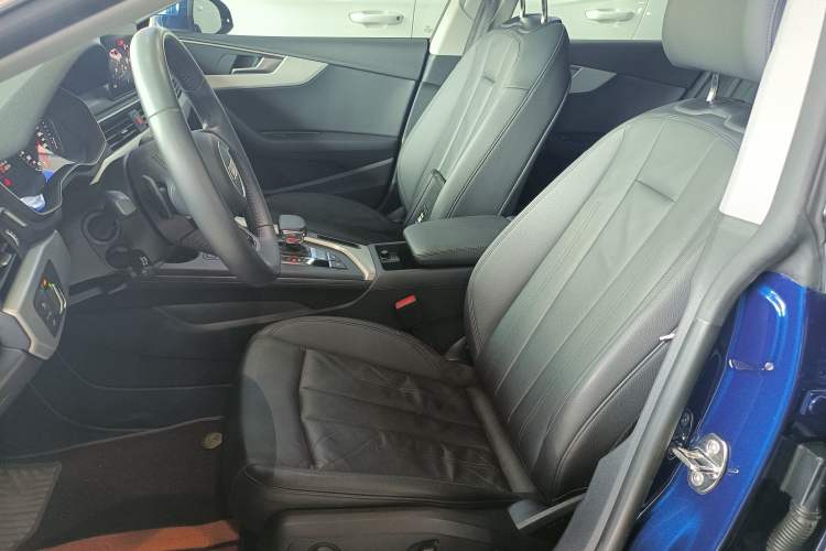 Used Audi A5 2017 Sportback 40 TFSI Fashion Model Left Front Seat