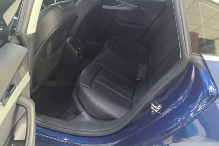 Used Audi A5 2017 Sportback 40 TFSI Fashion Model Left Rear Seat