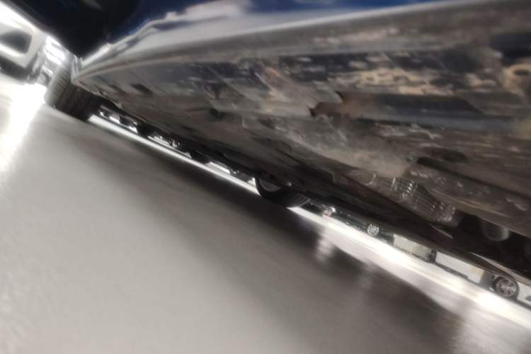 Used Audi A5 2017 Cabriolet 40 TFSI Fashion Model Left Side Sill
