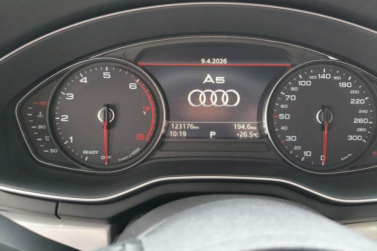 Used Audi A5 2017 Sportback 40 TFSI Fashion Model Odometer Close Up