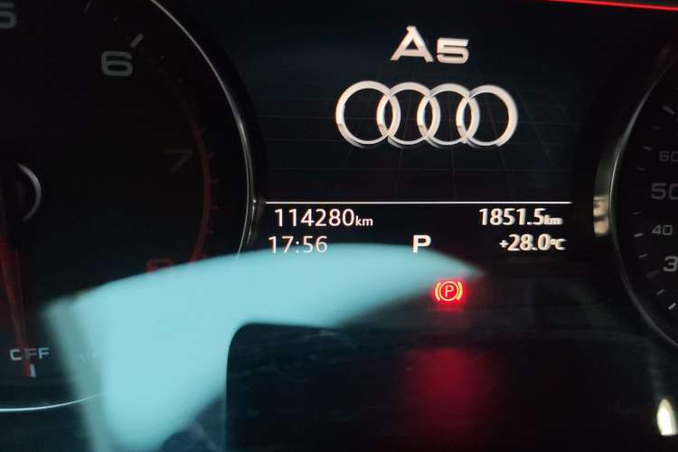 Used Audi A5 2017 Sportback 45 TFSI Sport Edition Odometer Close Up