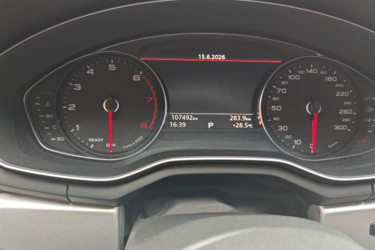 Used Audi A5 2017 Coupe 40 TFSI Fashion Model Odometer Close Up