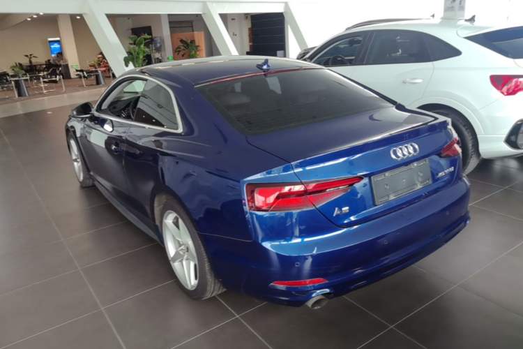 Used Audi A5 2017 Coupe 40 TFSI Fashion Model Rear Left 45 Deg