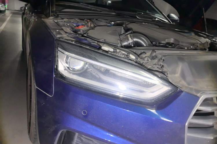 Used Audi A5 2017 Cabriolet 40 TFSI Fashion Model Right Front Headlight