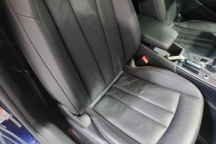 Used Audi A5 2017 Coupe 40 TFSI Fashion Model Right Front Seat