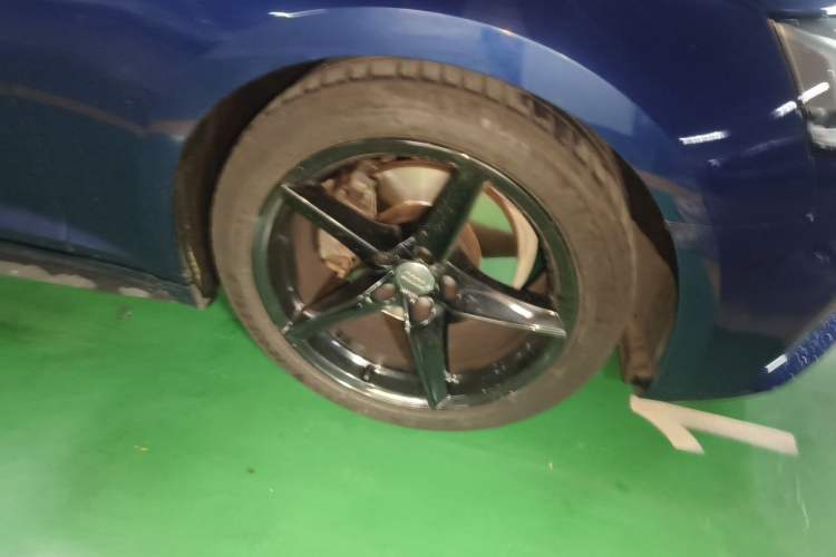 Used Audi A5 2017 Sportback 40 TFSI Fashion Model Right Front Wheel Hub