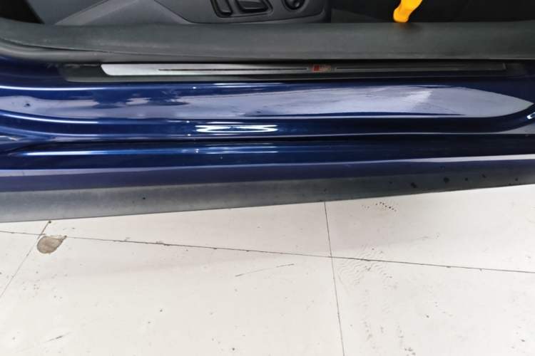 Used Audi A5 2017 Coupe 40 TFSI Fashion Model Right Side Sill