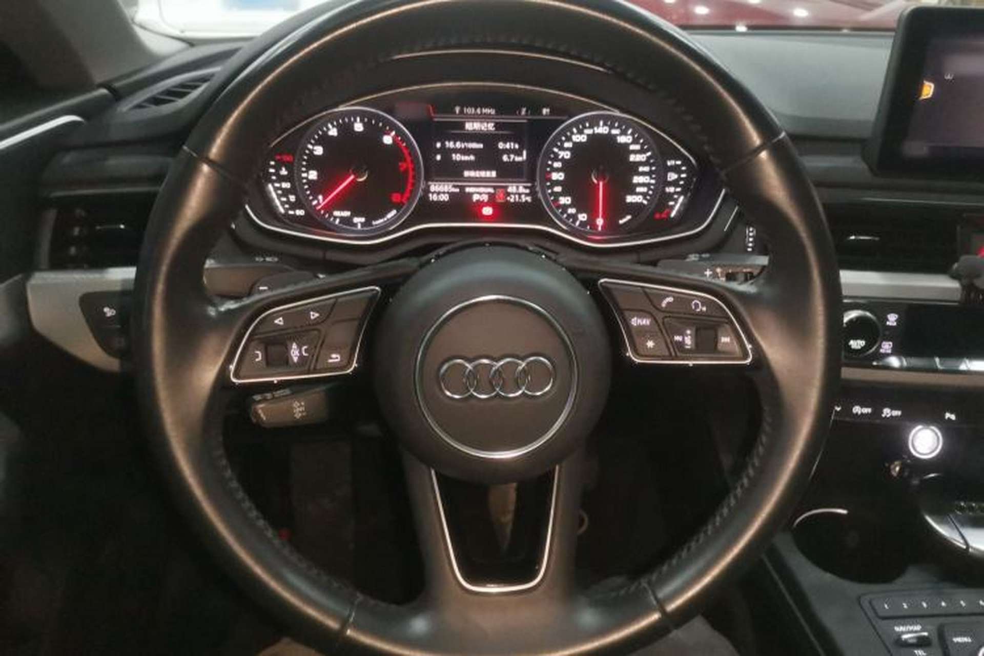Used Audi A5 2017 Sportback 40 TFSI Fashion Model Steering Wheel